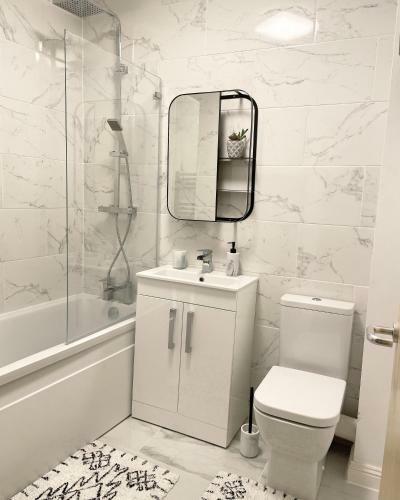 Cosy Town Centre Apartment Very Close To Beach
