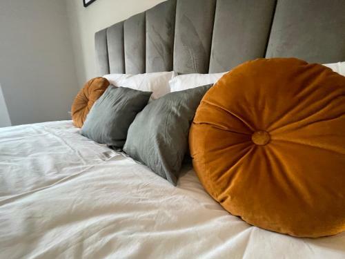 Brand New Sleeps 7 Free Parking Contractors Welcome