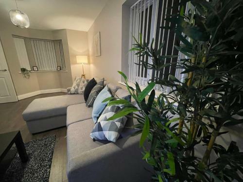 Brand New Sleeps 7 Free Parking Contractors Welcome