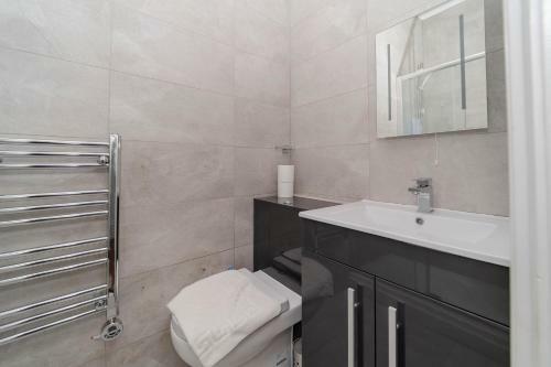 Apartamento 4st Spacious Studio High Ceiling Mins Away From Brighton Beach