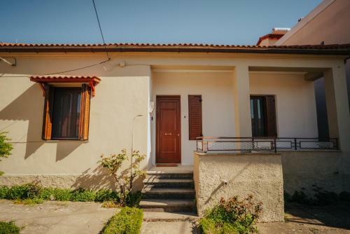 Cozy House In Kalavrita 3 Rooms For 4 Pers