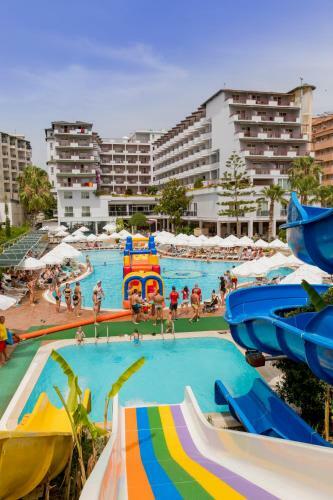 Hotel Holiday Park Resort