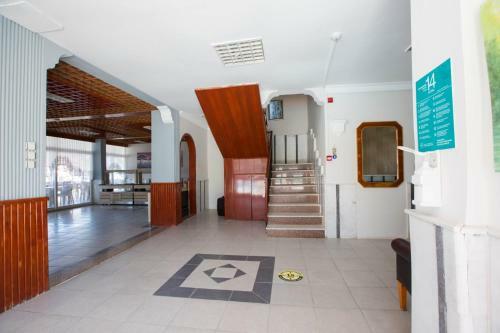 Holiday Hotel