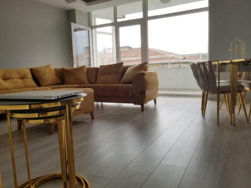 Hostal Luxurious369