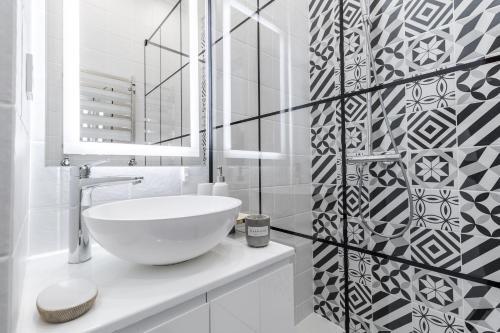 Modern Apartment