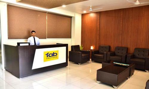 Fabhotel Eminent Suites