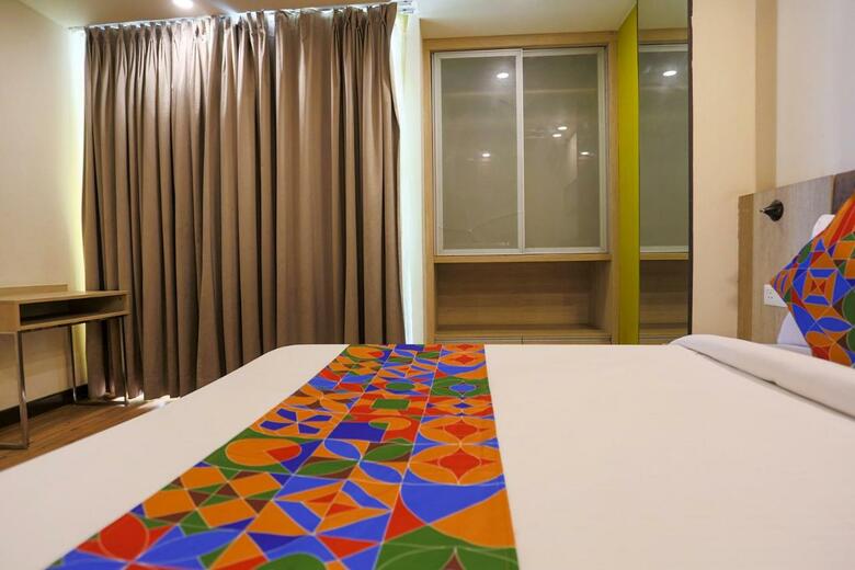 Treebo Trend Hotel Avr