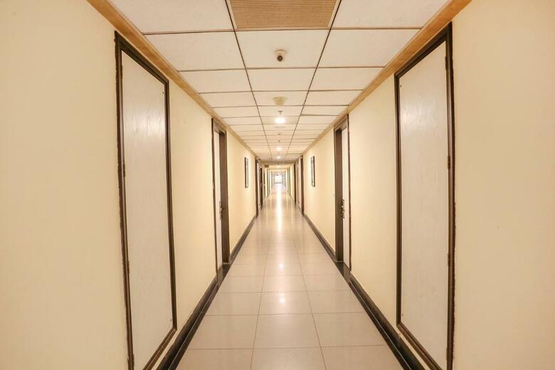 Treebo Trend Hotel Avr