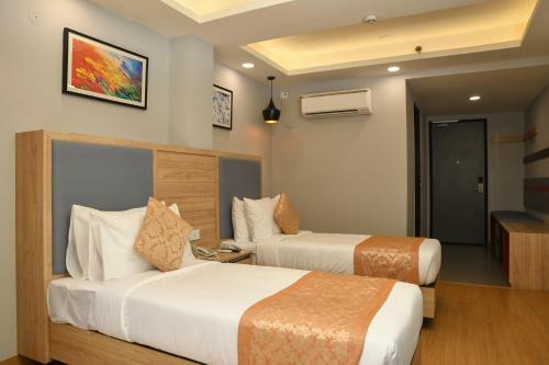 Inde Hotel Golf Course Extension