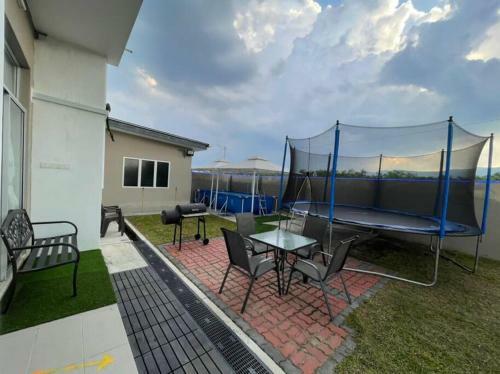 Villa Sumayyah With Pool! Only At Ipoh!