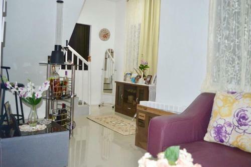 Bed & Breakfast Cozy Vacation House In Guimaras