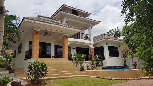 Villa Paradisevillage