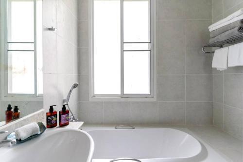 Apartamento Poolaccess 4br Beachfront Jacuzzi By??????????sp112