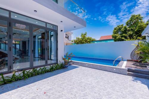 Crystal Villa V?ng T�u
