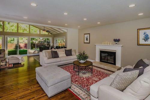 Grand Home San Francisco Bay Area Prime Location
