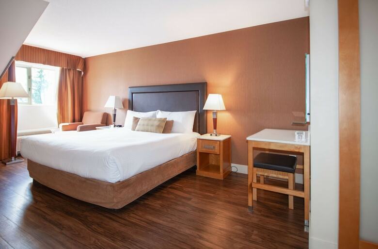 Hillcrest Hotel A Coast Resort