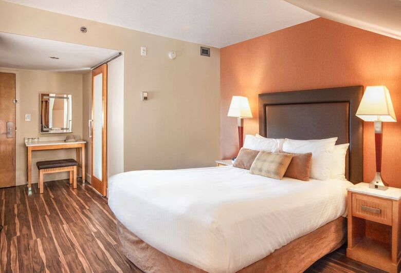 Hillcrest Hotel A Coast Resort