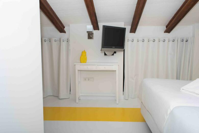 Hotel Almunia