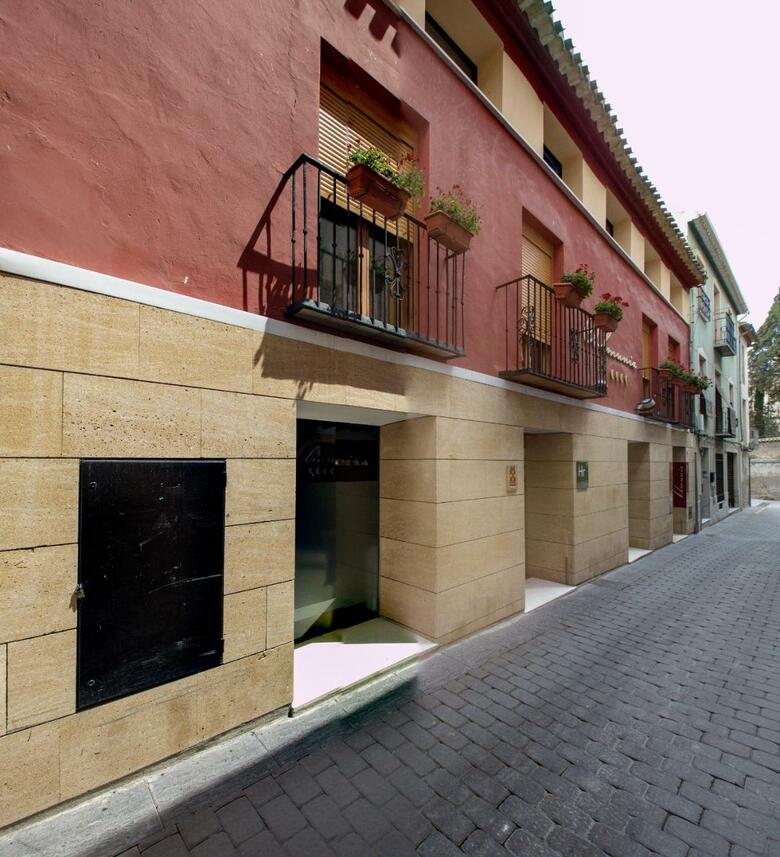 Hotel Almunia