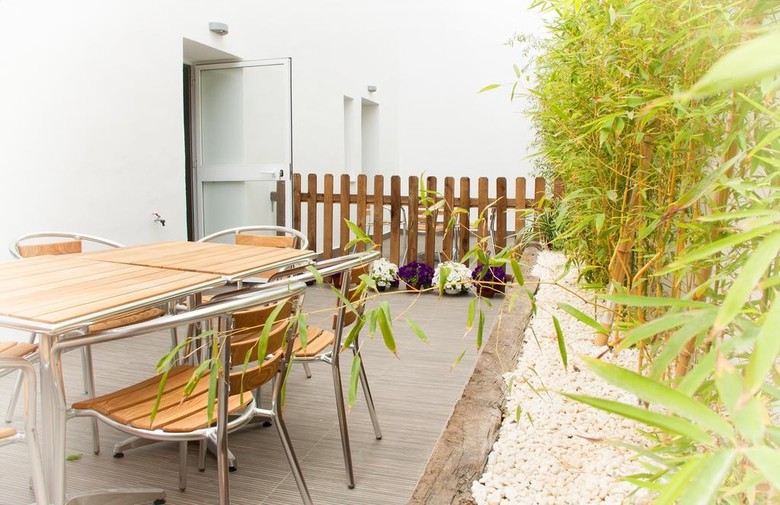 Hostal La Caleta Bay