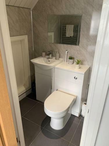 One Bedroom Apartment With En Suite And Patio