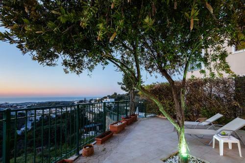 Villa Mahin With Pool And Sea View