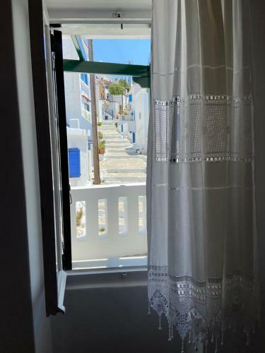 Cycladic Maisonette (dryopida, Kythnos)
