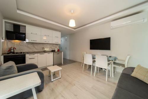 Apartamento Lovely Flat With Shared Pool And Balcony In Konyaalti, Antalya