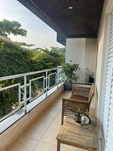 Apartamento Apto Impec�vel Praia Do Tombo - Guaruj�
