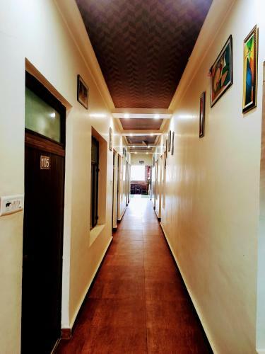 Hotel Samrat
