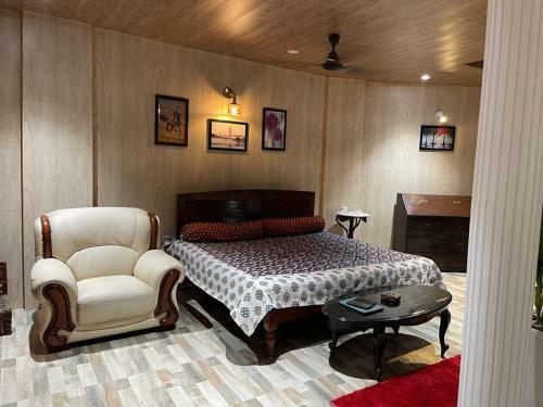 Grey House Villa 6bhk Karjat