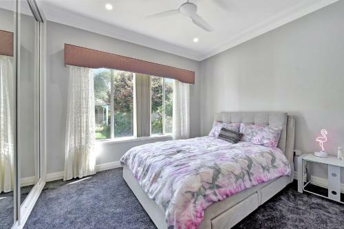 Carey Bay 180 Degree Water Views And Wifi