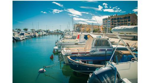 Holiday House For 6 People