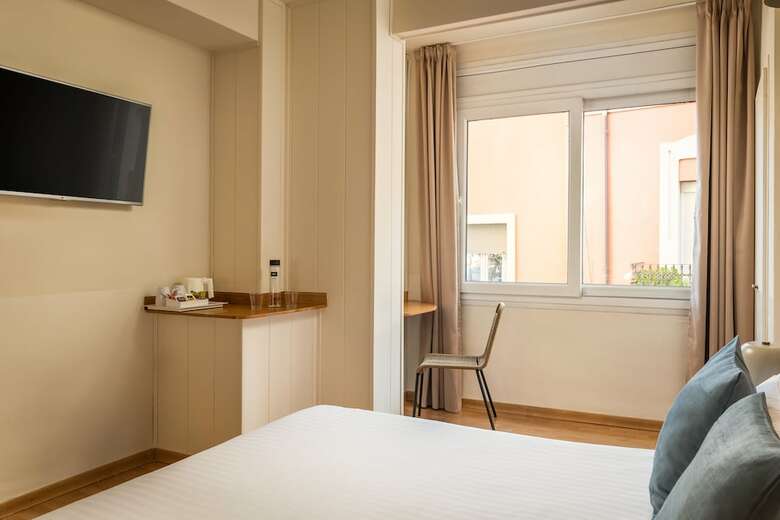 Hotel Bypillow Erba