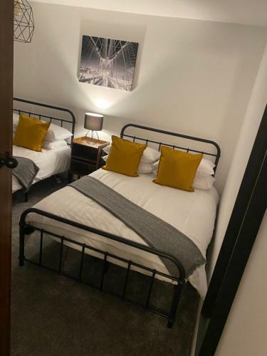 Bessie House*modern Refurb* Free Parking*racecourse*a1&m18