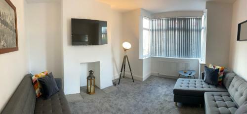 Bessie House*modern Refurb* Free Parking*racecourse*a1&m18