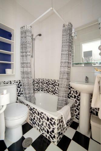 Hostal Adriano
