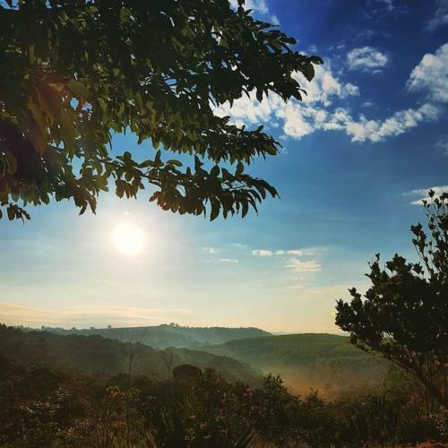 Portal Nossa Terra - Casa Na Ro�a Em S�o Thom�