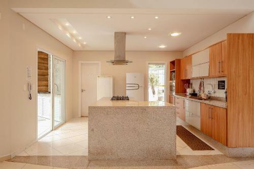 Casa Com Piscina Pr�xima A Praia E Natureza Em S�o Sebasti�o