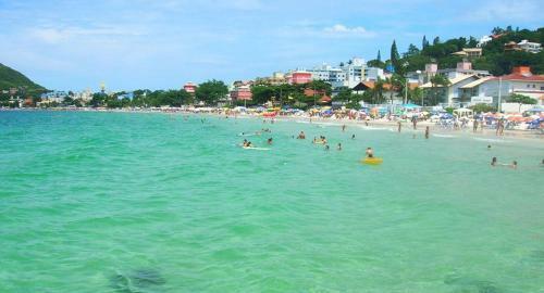 Apartamento Encantador, Com Piscina No Condom�nio