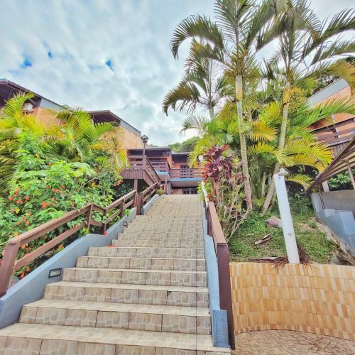 Apart�. Deck Vista Mar. At� 4 Pessoas,70m Da Praia