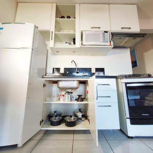 Apart�. Deck Vista Mar. At� 4 Pessoas,70m Da Praia