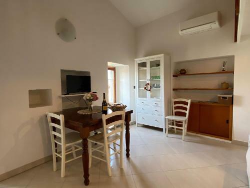 Pleasant Holiday Home In Marone With Balcony Terrace
