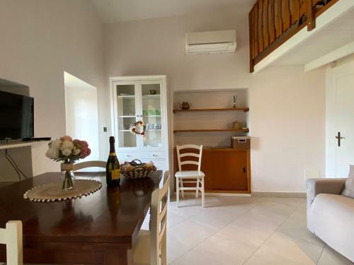 Pleasant Holiday Home In Marone With Balcony Terrace