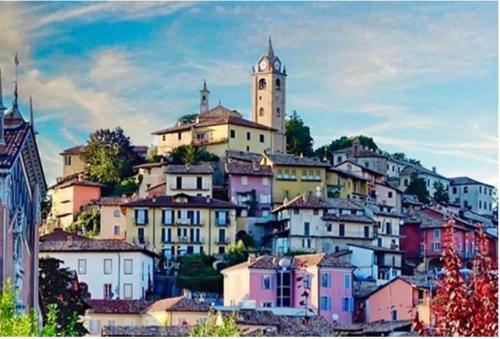 Apartamento I Catari ...nel Cuore Di Monforte D'alba