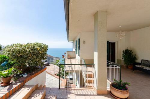 Apartamento Altido Stunning Flat With Balcony, Pool & Sea View