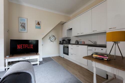 Promenade Apartment