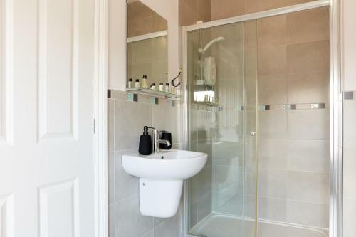 Apartamento Olde Englishe Apt 4