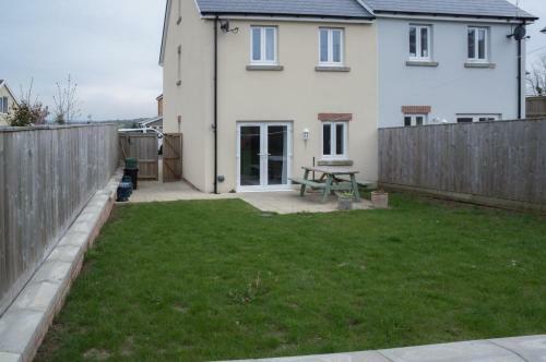 Maes Yr Orsaf - 4 Bedroom Holiday Home - Narberth