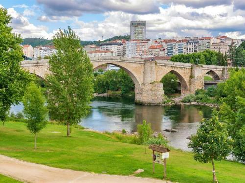 Charming Apartment In Ourense Overlooking The City